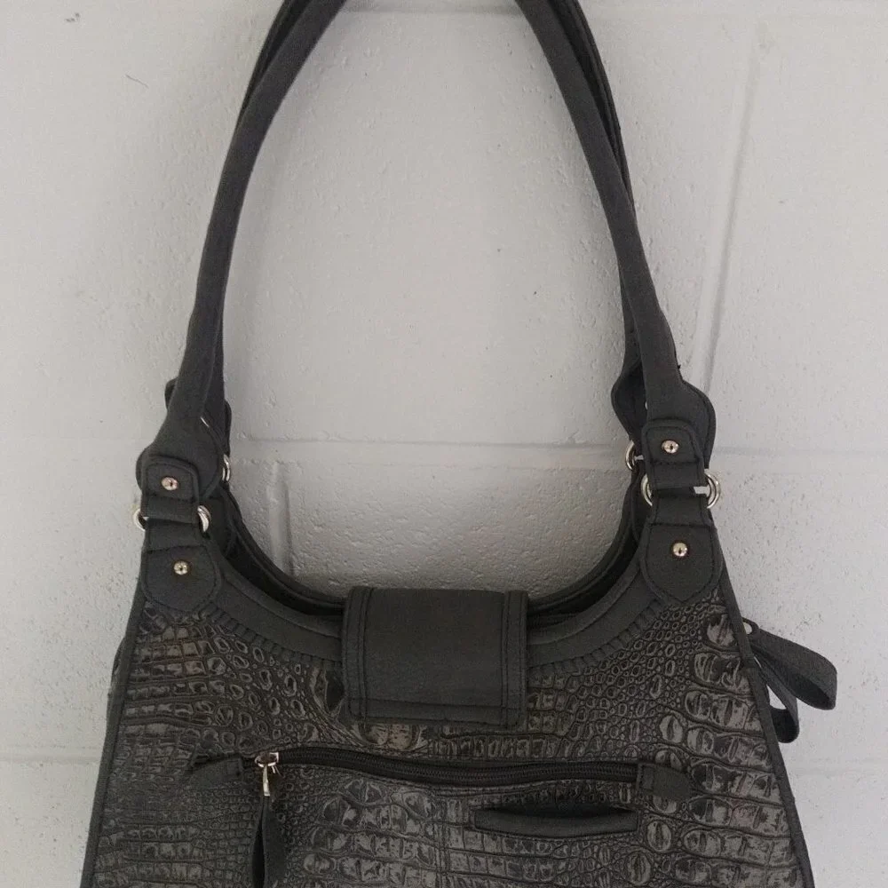 Gray purse with organization. Croc & gold accents.